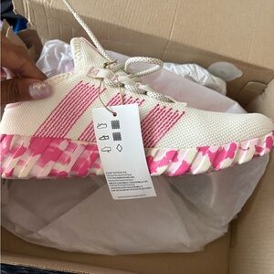 adidas Women's Sneakers in Cream and Pink